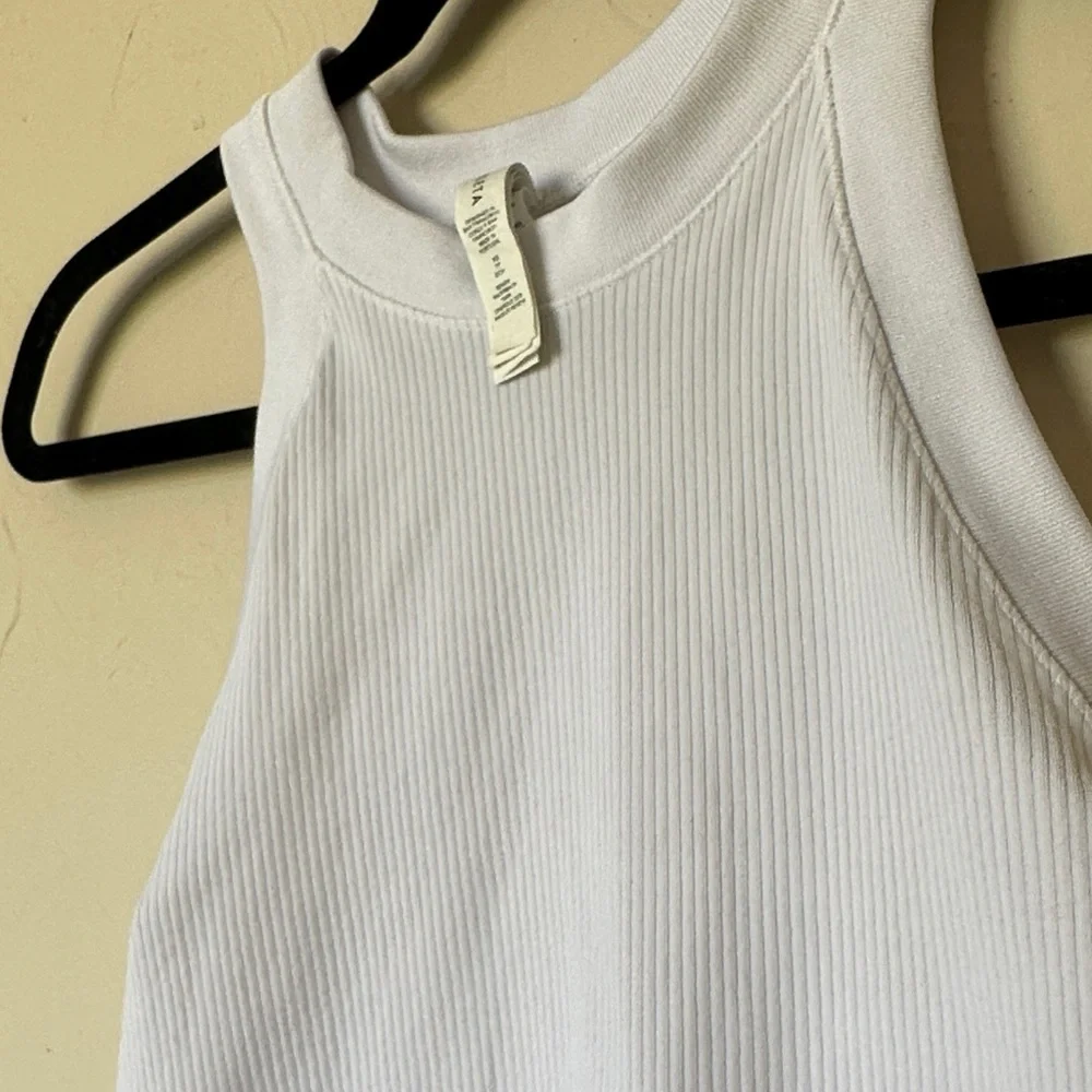 Athleta Ribbed White Tank Top - Picture 4 of 5